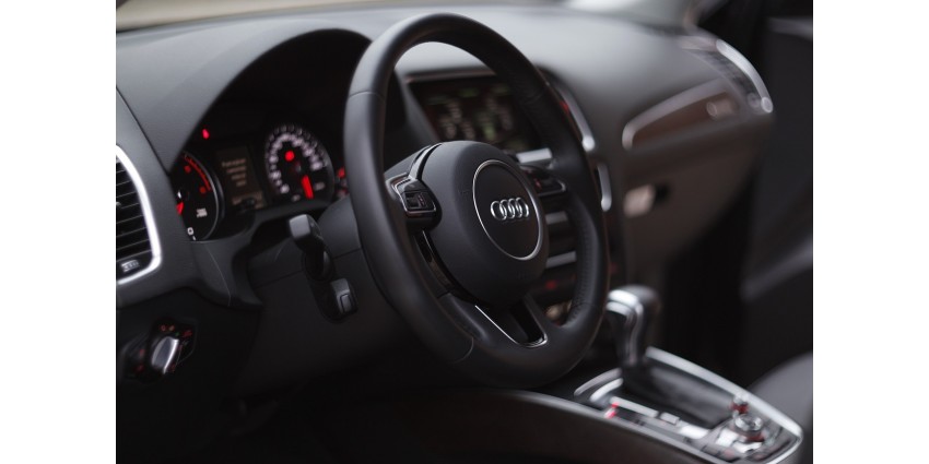 Środek do pielęgnacji skórzanej kierownicy w aucie – nawilżenie i pielęgnacja